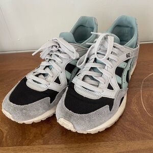 Asics Black and Gray Sneakers Classic Athletic Design